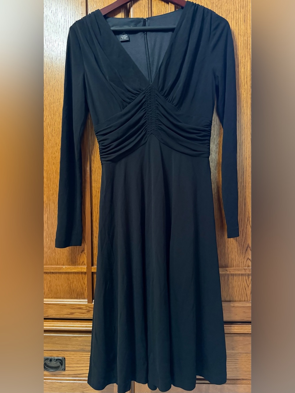 Anne Klein Ruched V-Neck Premium Matte Jersey Knit Midi Little Black Dress LBD l